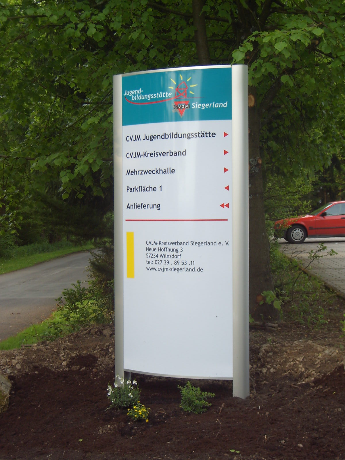 Außenstele mit Orientierungssystem