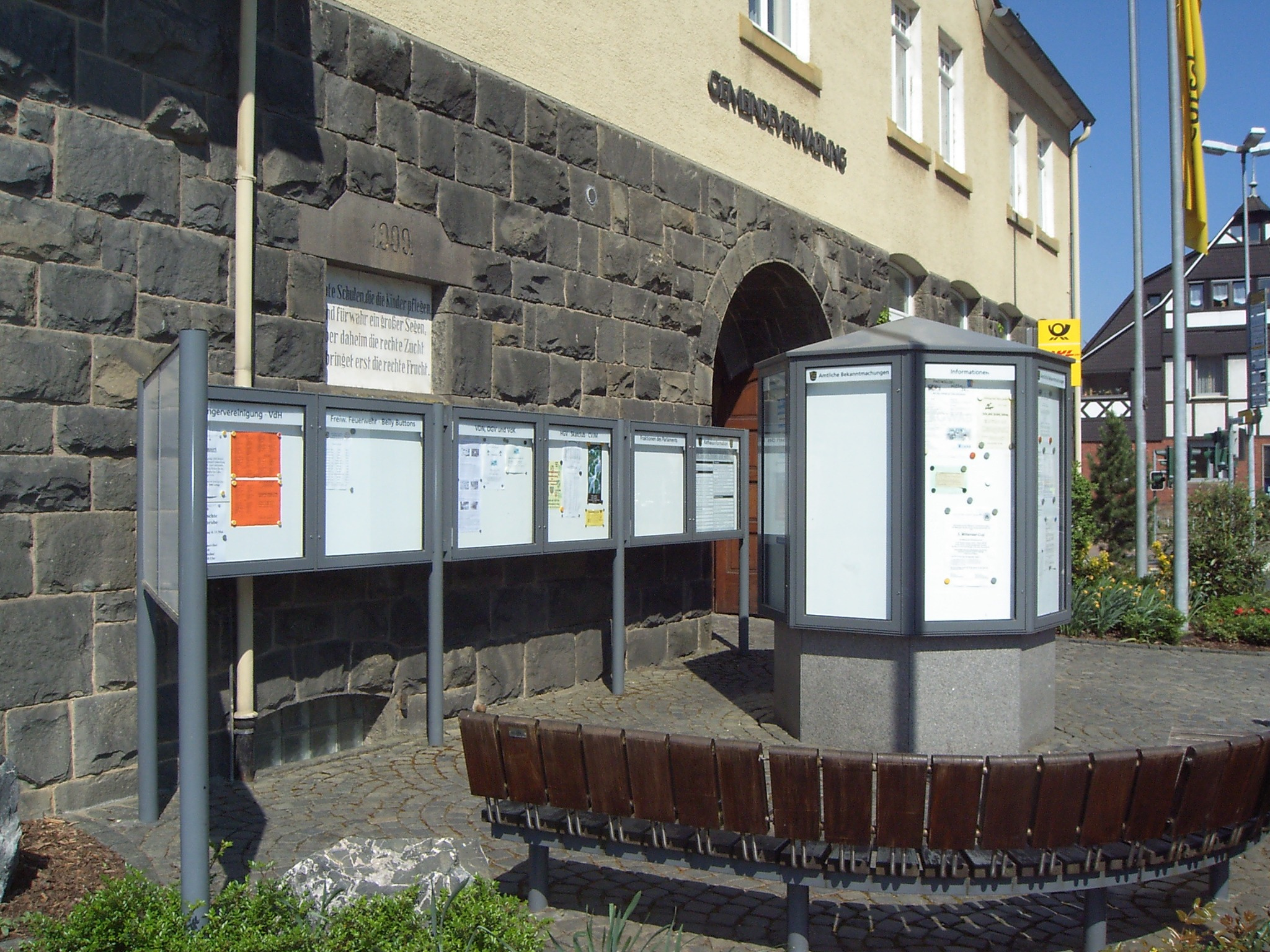 Rathaus Mittenaar – Schaukastenanlage